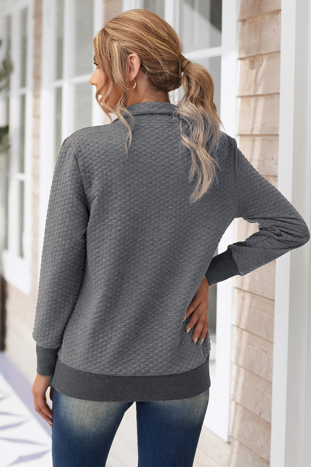 Contrast Quilted Quarter-Snap Long Sleeve Sweatshirt