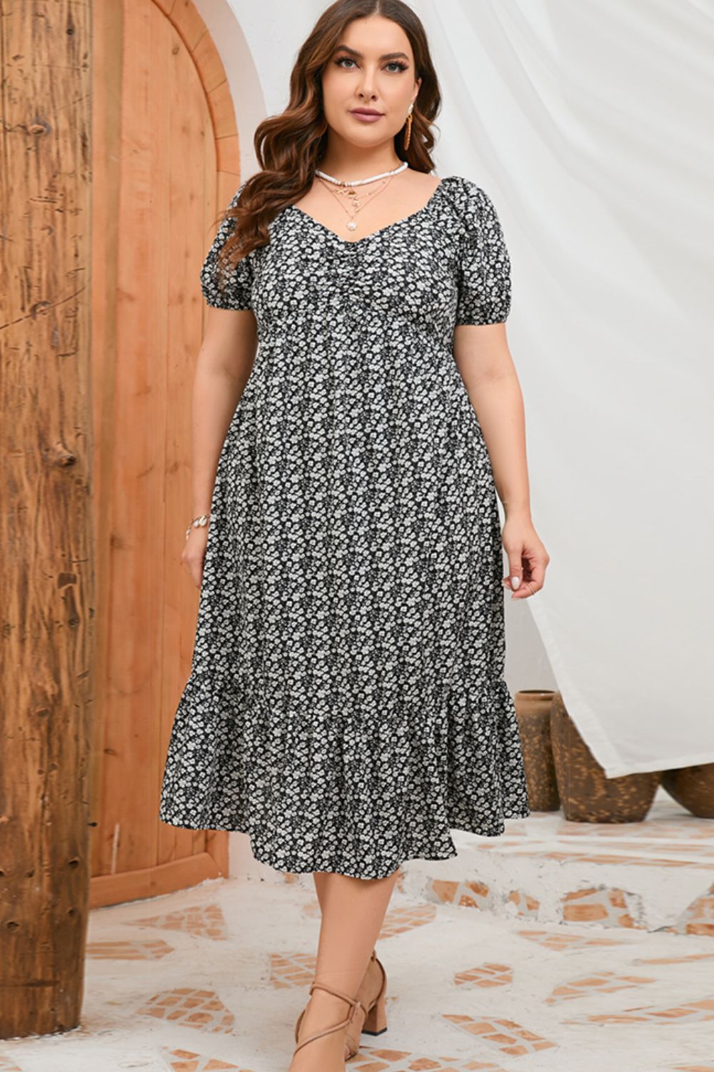 Plus Size Floral Ruffle Hem Midi Dress