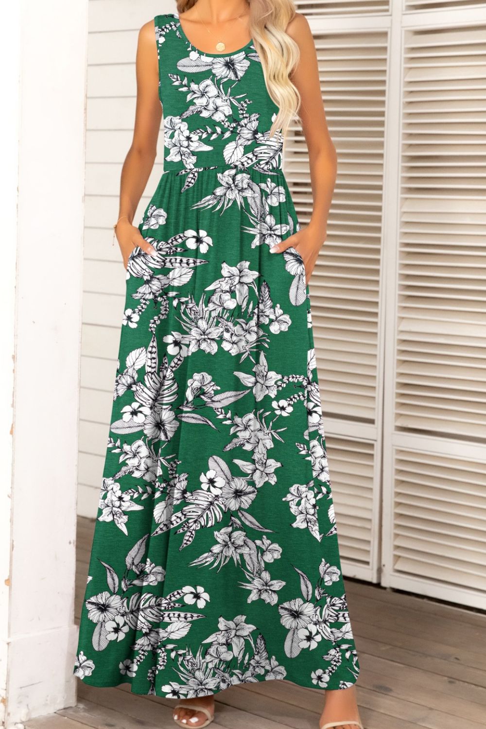 Round Neck Sleeveless Maxi Dress with Pockets