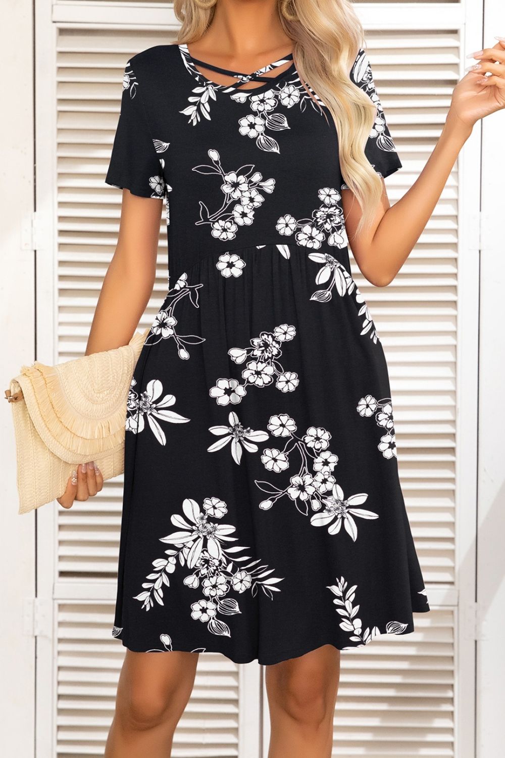 Crisscross Round Neck Short Sleeves Mini Dress