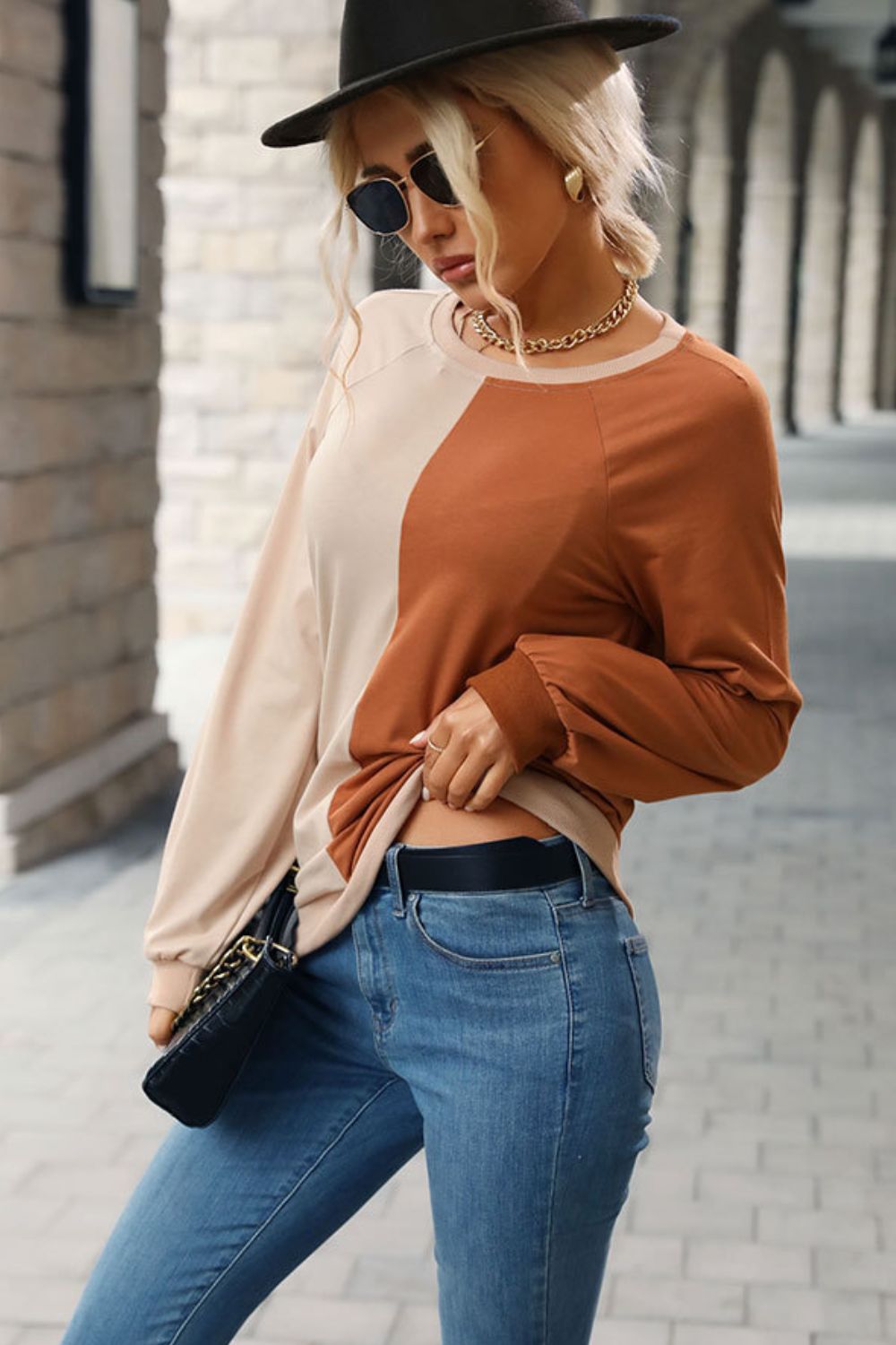 Two-Tone Round Neck Raglan Sleeve Sweatshirt