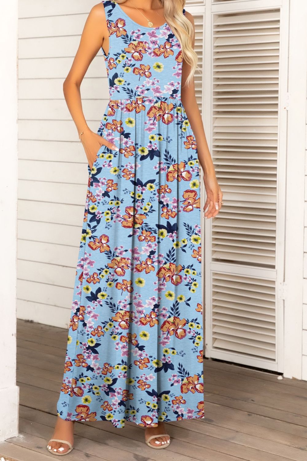 Round Neck Sleeveless Maxi Dress with Pockets
