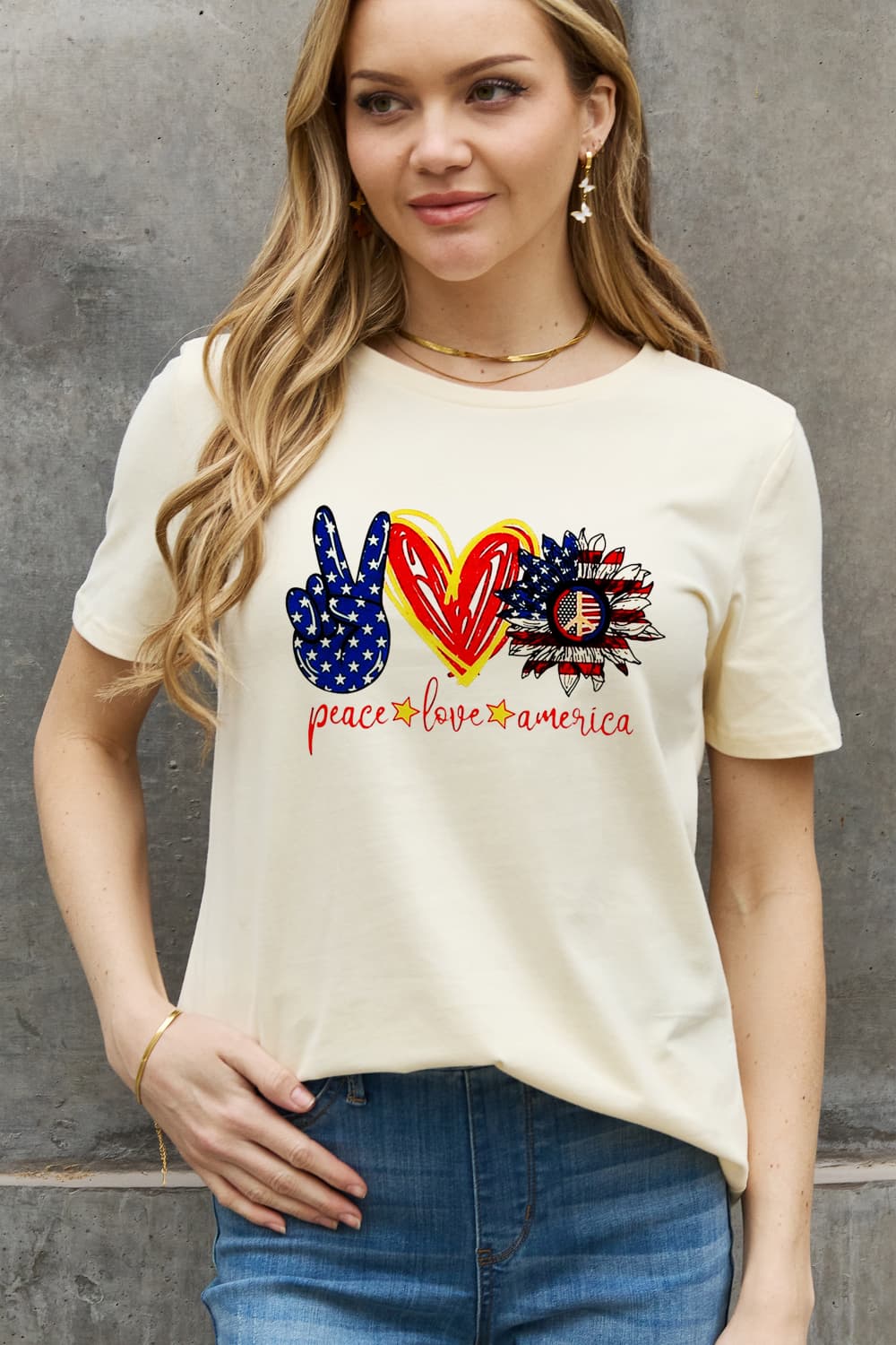 Simply Love Full Size PEACE LOVE AMERICA Graphic Cotton Tee