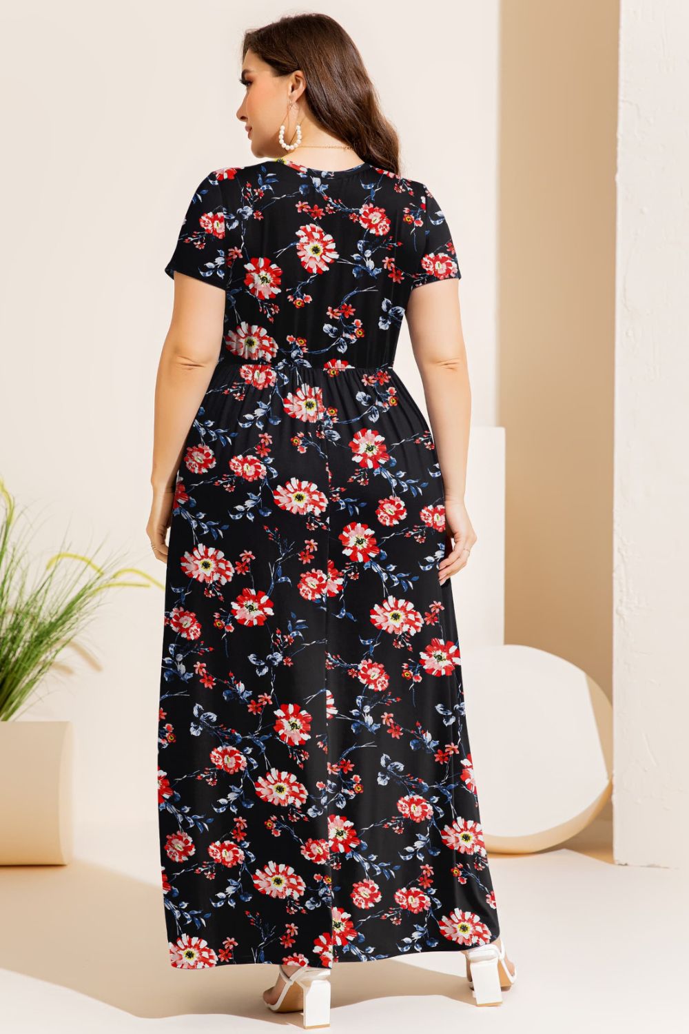 Plus Size Printed Round Neck Short Sleeve Maxi Dress