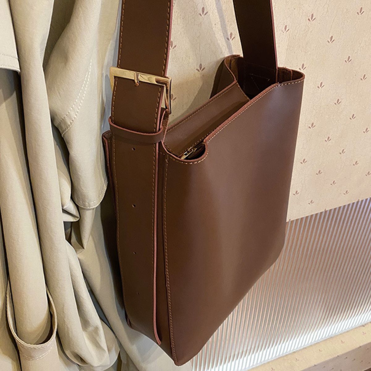 PU Leather Tote Bag - Deals DejaVu