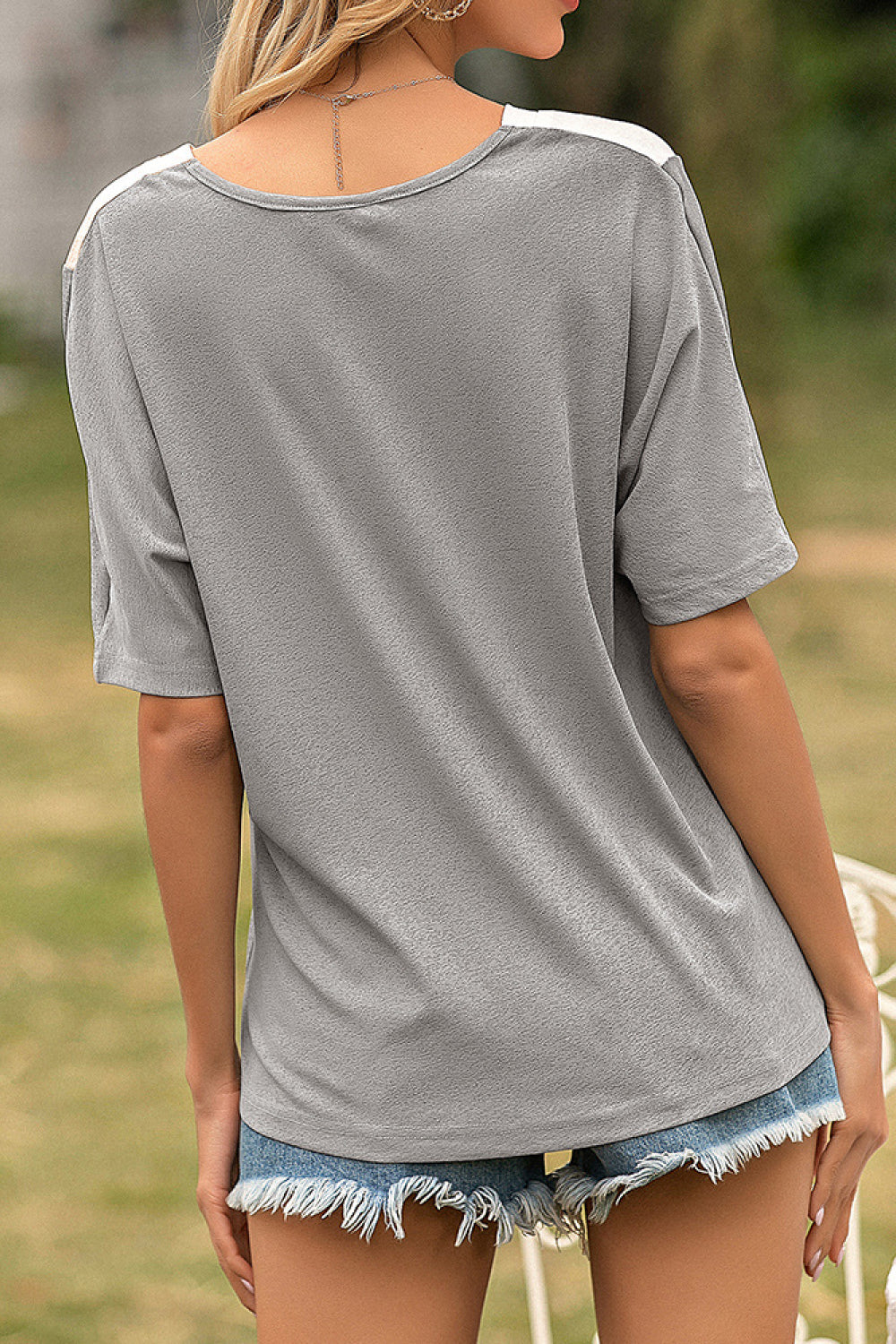 Color Block V Neck Tee
