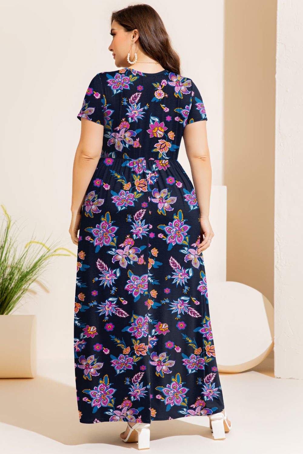 Plus Size Printed Round Neck Short Sleeve Maxi Dress