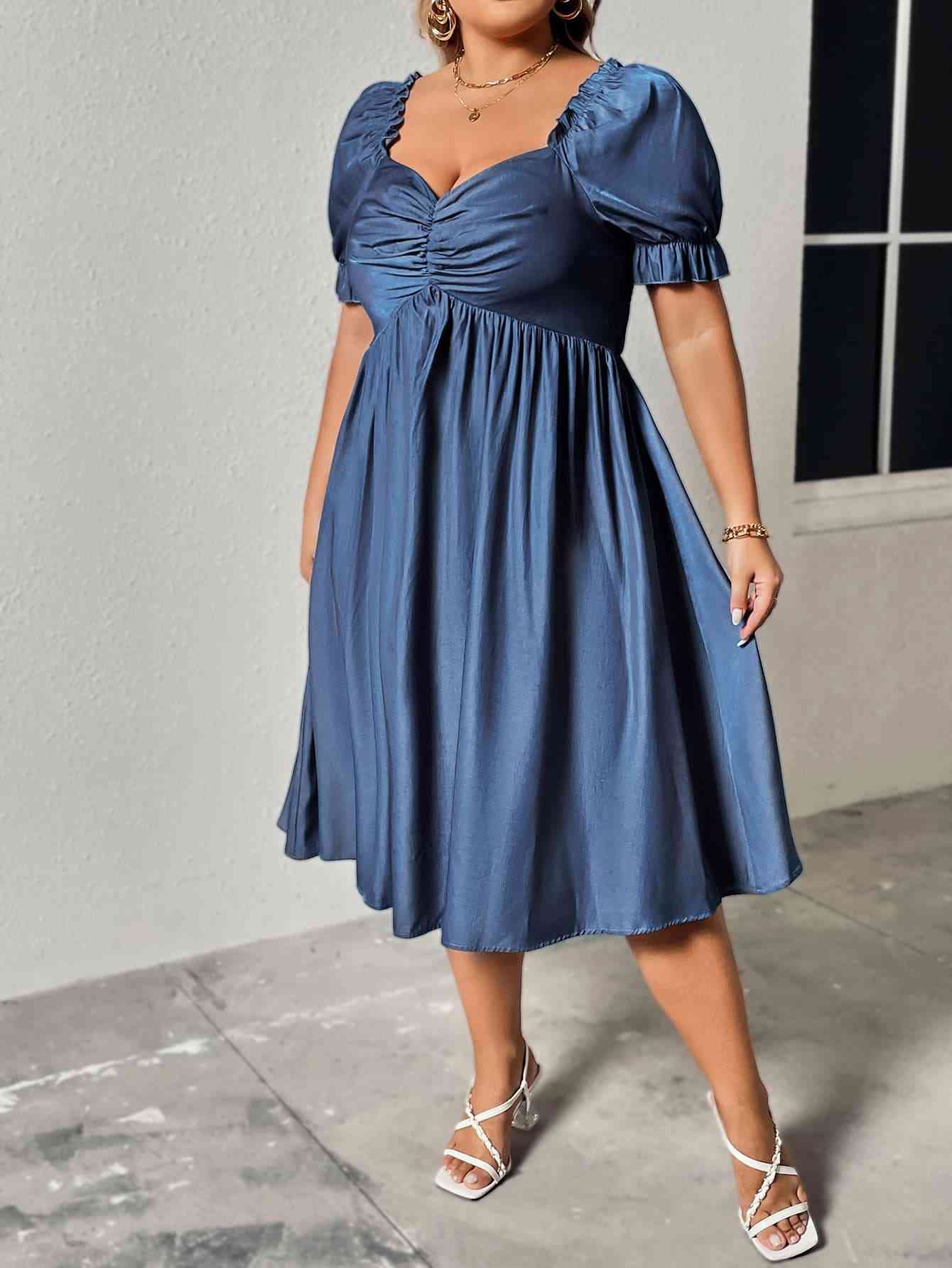 Plus Size Ruched Sweetheart Neck Dress (MWBT) T - Deals DejaVu