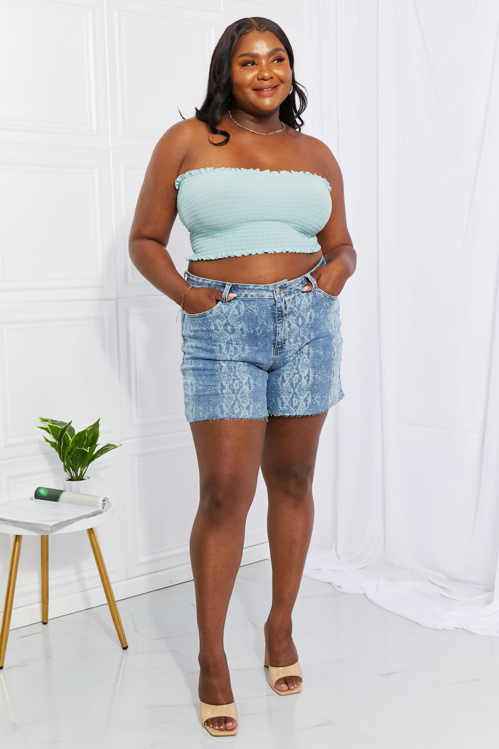 Judy Blue Full Size Lynda Snakeskin Cutoff Shorts (TBL2) T
