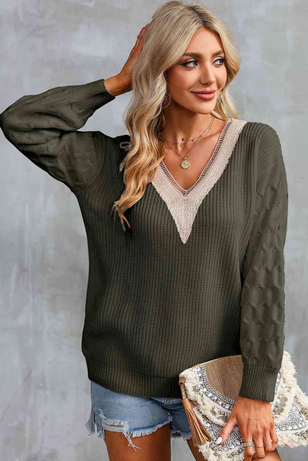 Contrast V-Neck Sweater - Deals DejaVu