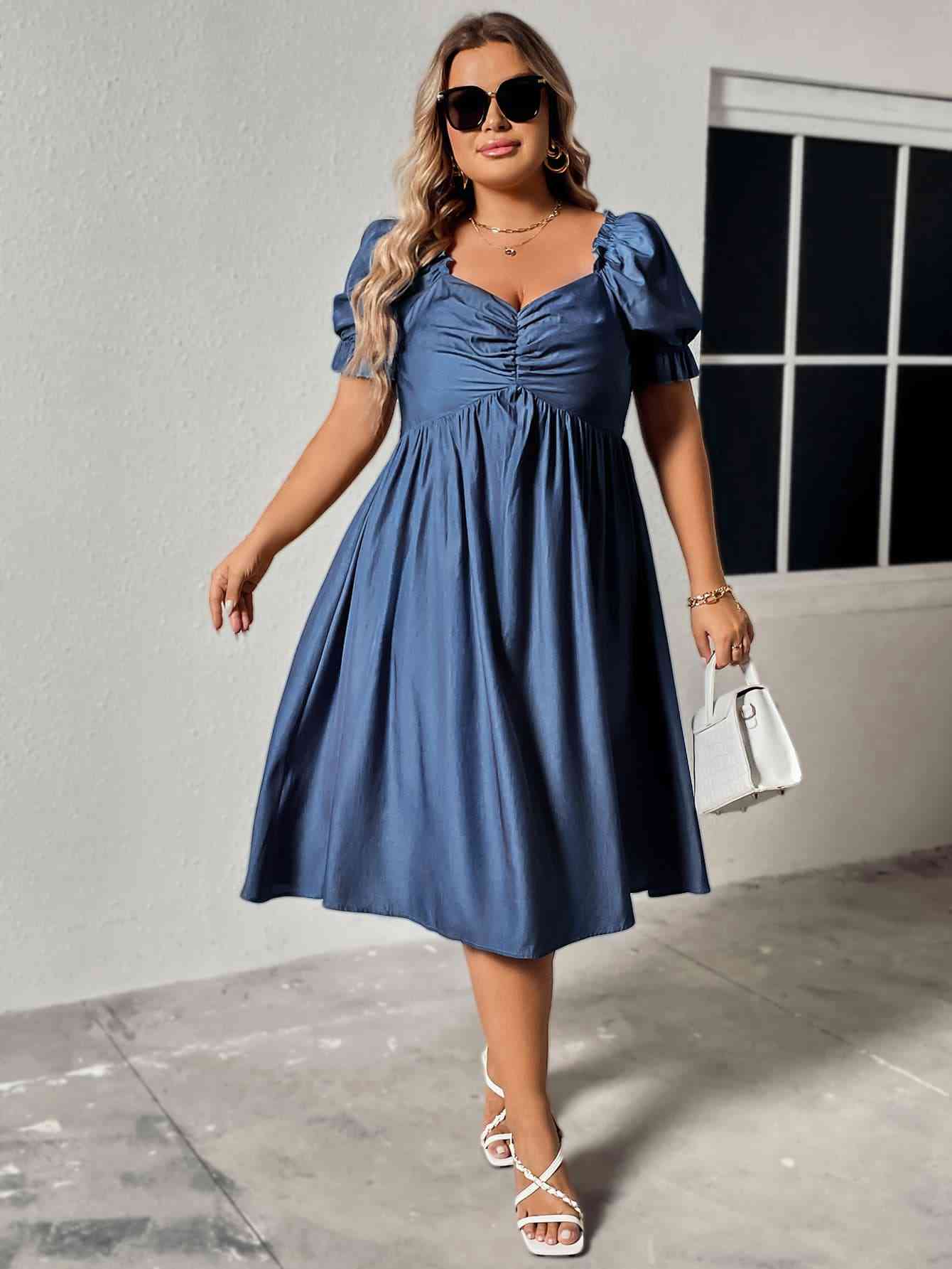 Plus Size Ruched Sweetheart Neck Dress (MWBT) T - Deals DejaVu