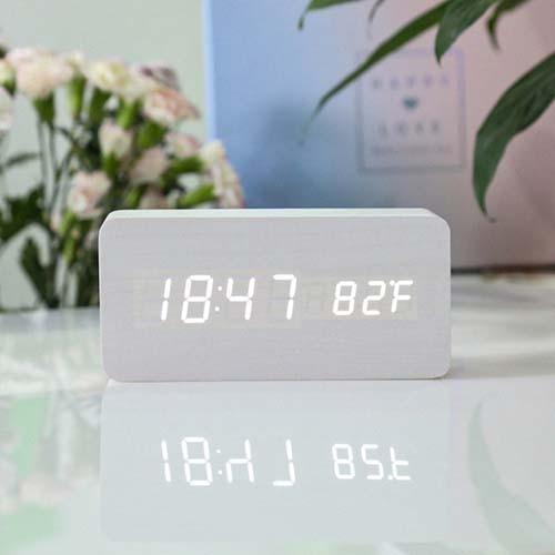 Alarm Clock LED Wooden Table Voice Control Digital Wood USB/AAA Powered Electronic Desktop Clocks (HA4)(1U57)(F57)