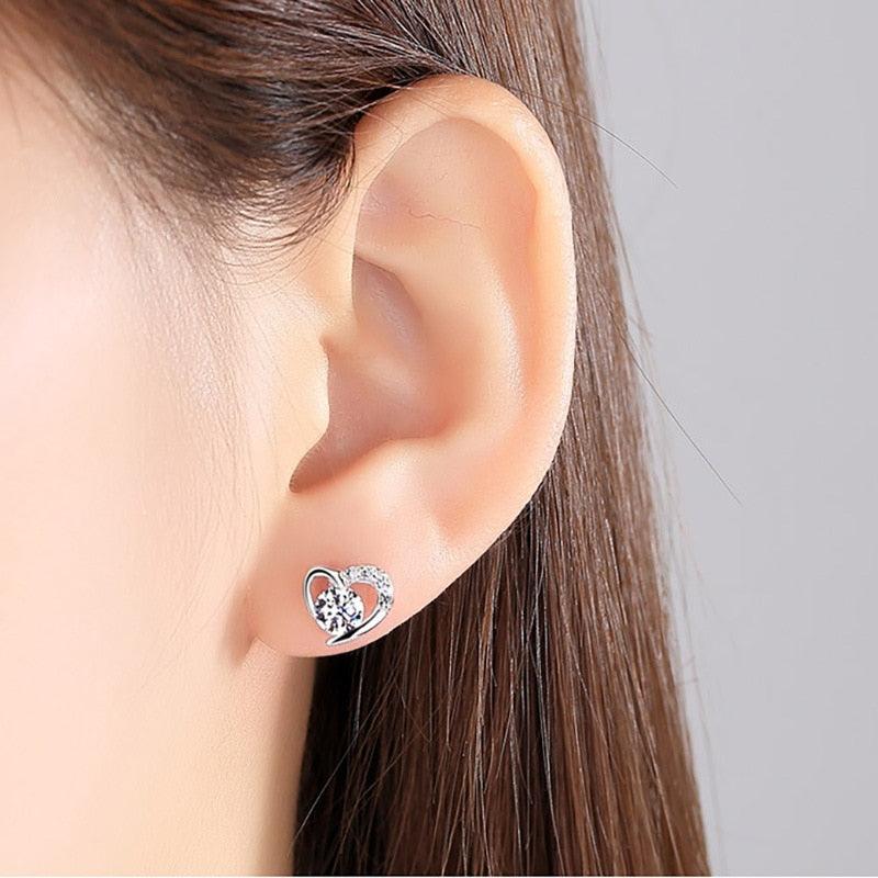 Hot Sale Authentic 925 Sterling Silver Zircon Heart Shaped Stud Earrings (2JW1)(F81)