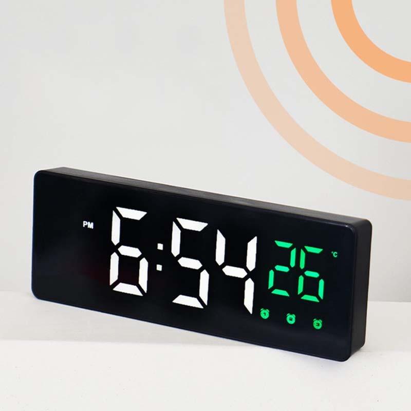 LED Digital Alarm Clock - Radio Projection With Temperature And Humidity Mirror Display (HA4)(1U57)