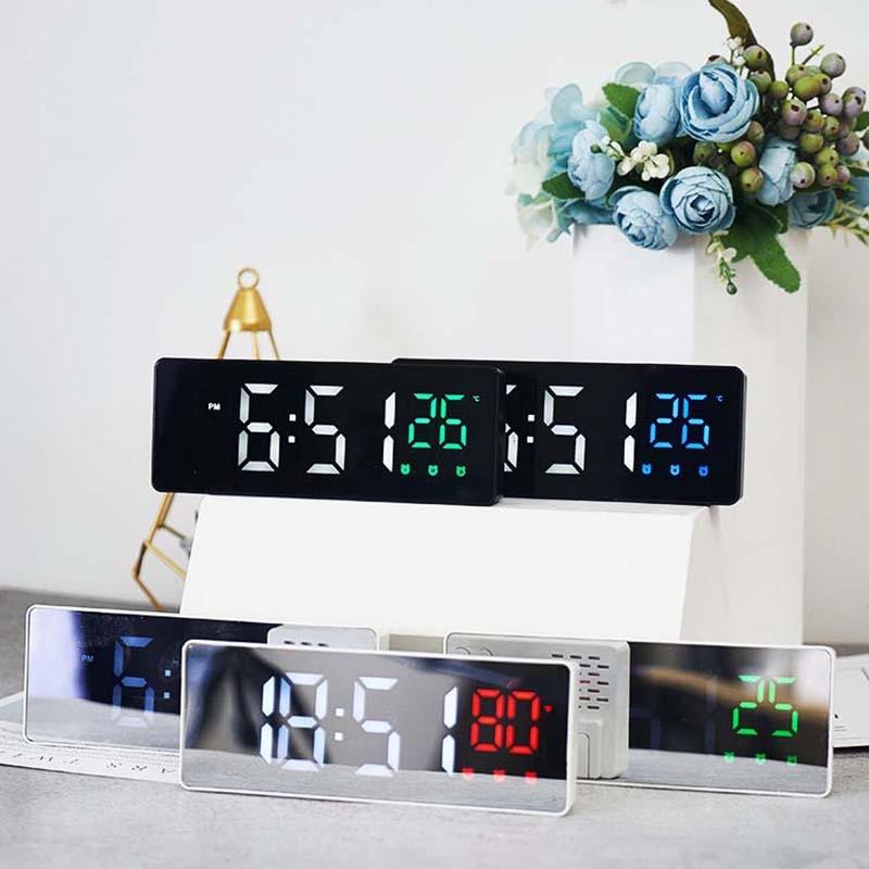LED Digital Alarm Clock - Radio Projection With Temperature And Humidity Mirror Display (HA4)(1U57)