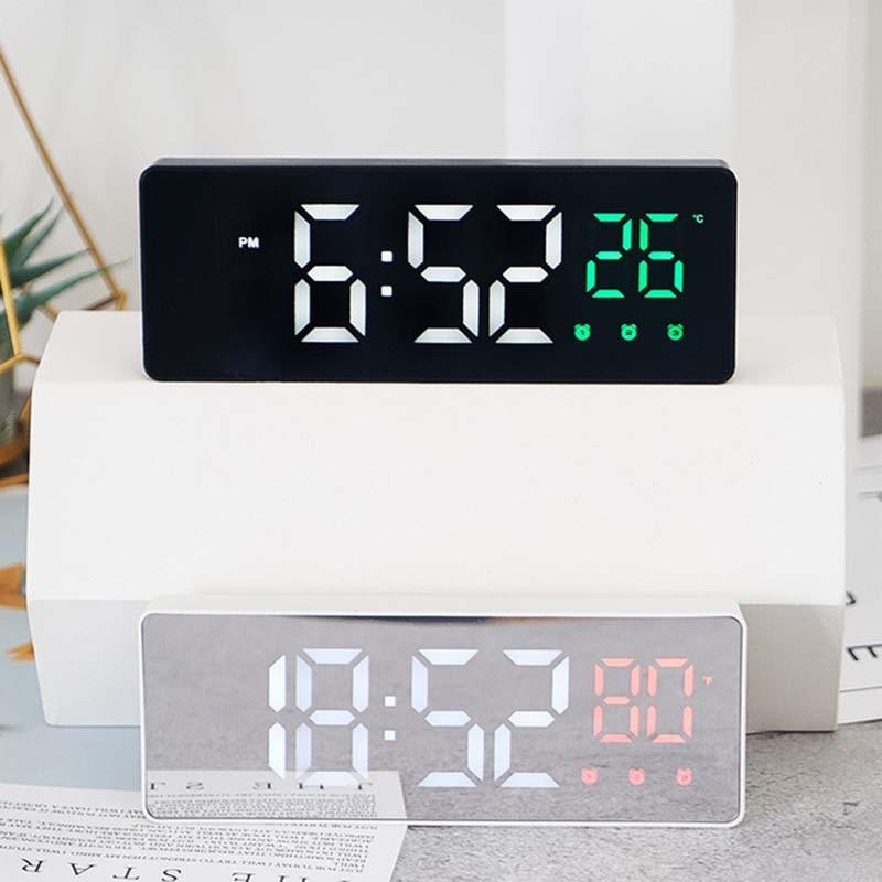 LED Digital Alarm Clock - Radio Projection With Temperature And Humidity Mirror Display (HA4)(1U57)