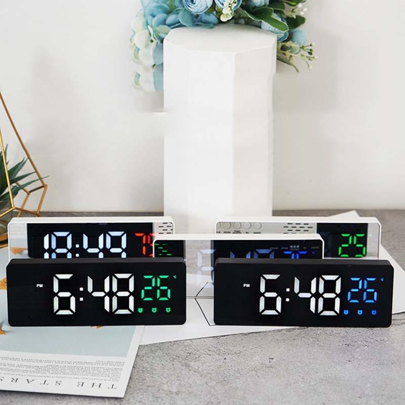 LED Digital Alarm Clock - Radio Projection With Temperature And Humidity Mirror Display (HA4)(1U57)