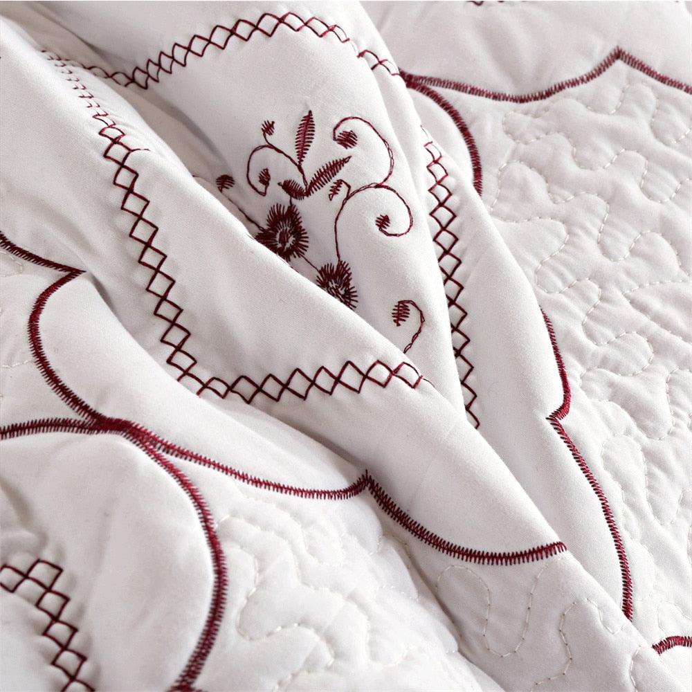 Lightweight Bedspreads King Queen Size Floral Coverlet set White Red Embroidery Quilts Pillow Shams 3Pcs (9BM)(8BM)(1U63)