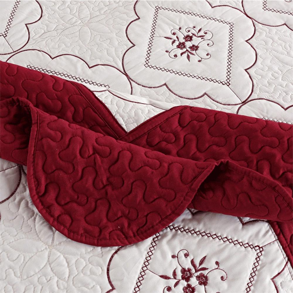 Lightweight Bedspreads King Queen Size Floral Coverlet set White Red Embroidery Quilts Pillow Shams 3Pcs (9BM)(8BM)(1U63)
