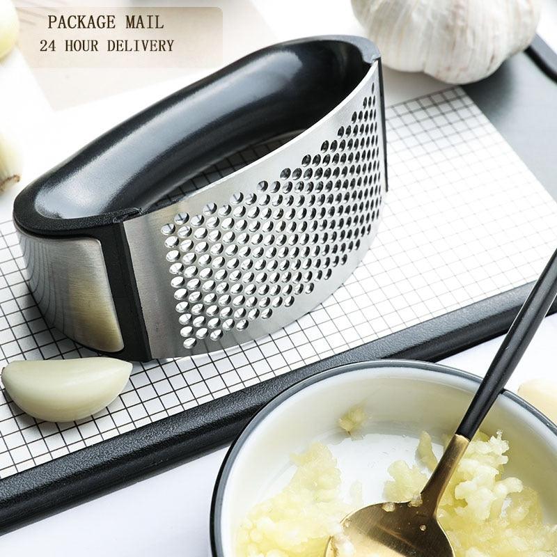 Great Stainless Steel Garlic Press Slicer - Manual Shredder Candy Color Ring Ginger Press (D61)(AK3)