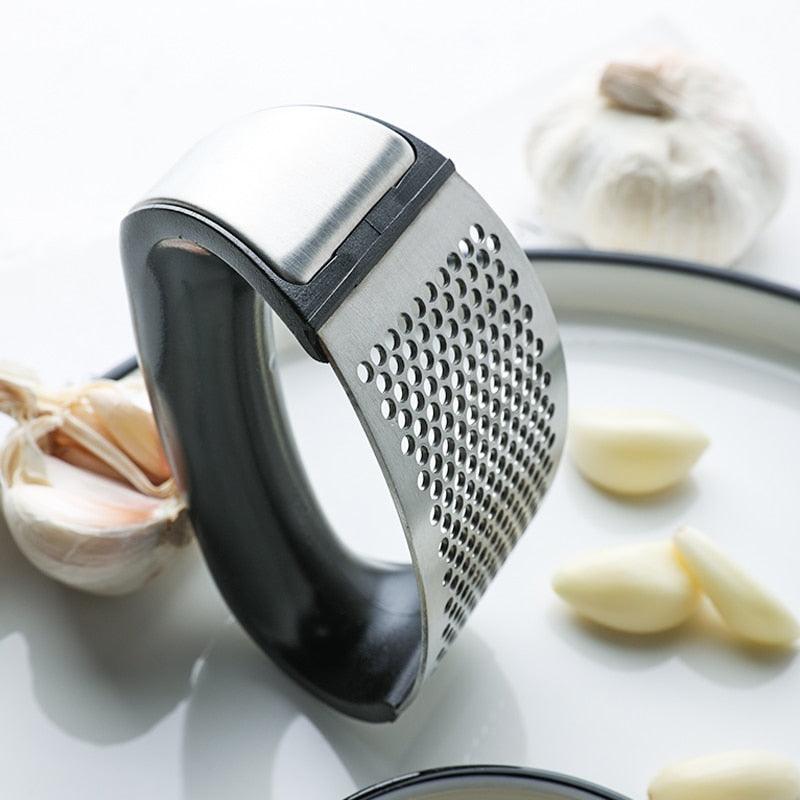 Great Stainless Steel Garlic Press Slicer - Manual Shredder Candy Color Ring Ginger Press (D61)(AK3)