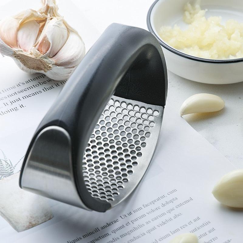 Great Stainless Steel Garlic Press Slicer - Manual Shredder Candy Color Ring Ginger Press (D61)(AK3)