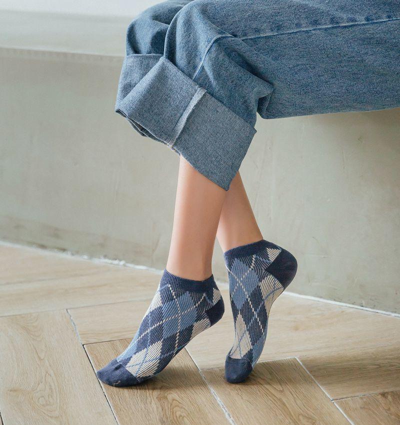 Trending Women's Socks - Happy Combed Cotton Casual Plaid Style Colorful Socks (2WH1)(3WH1)1