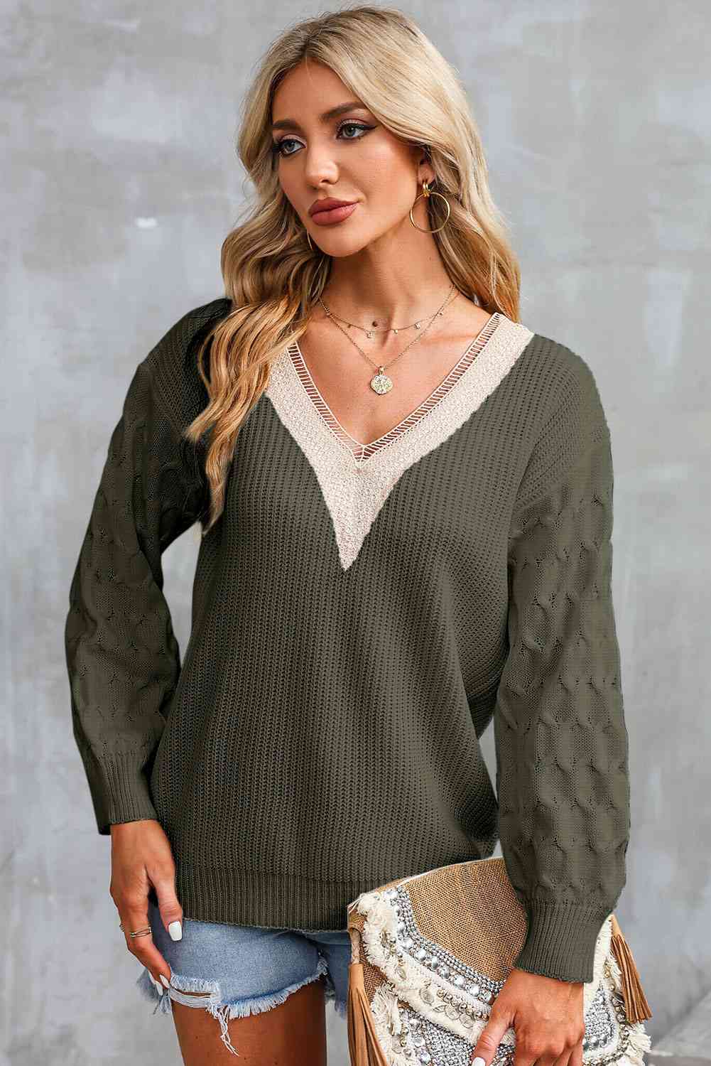 Contrast V-Neck Sweater - Deals DejaVu