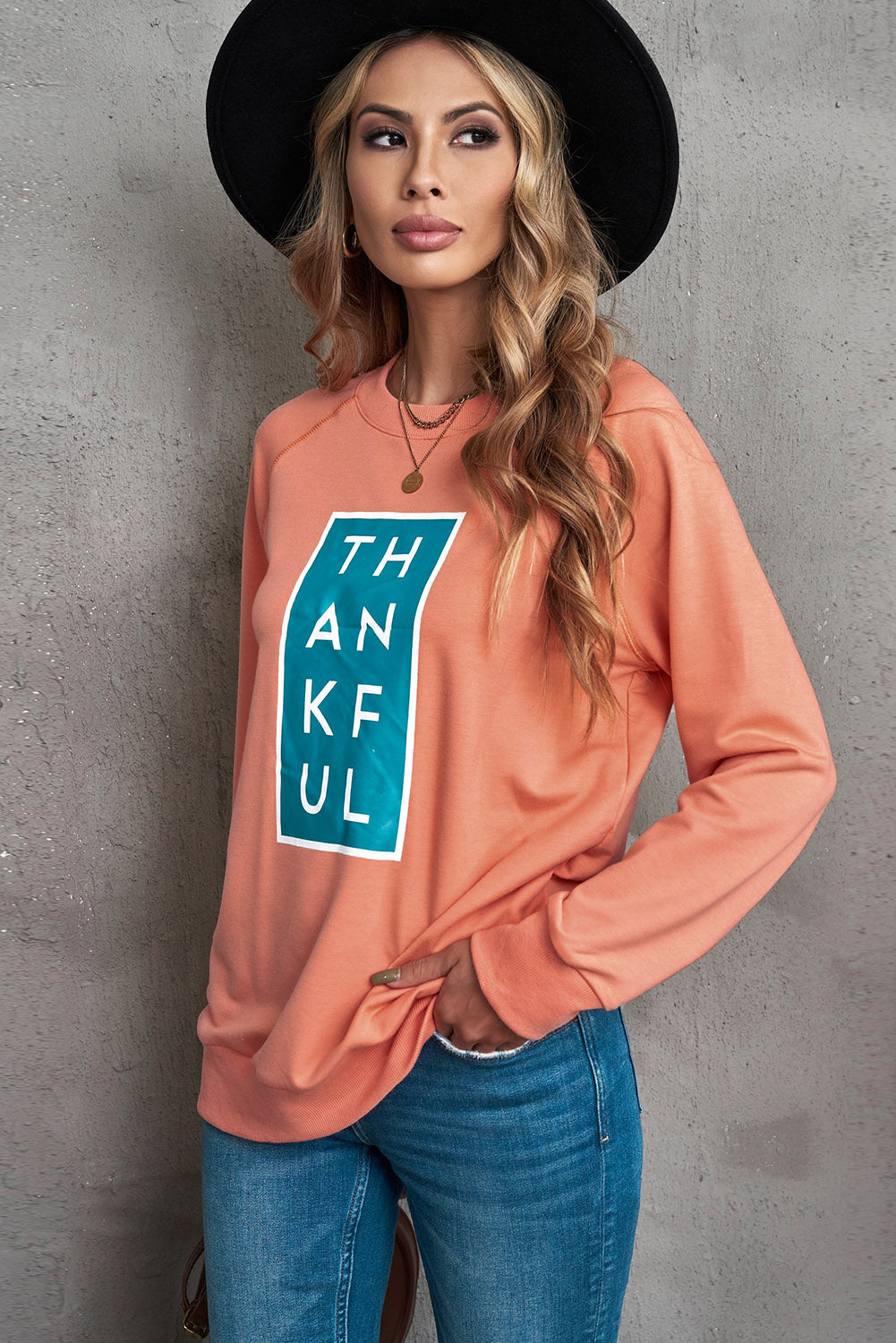 THANKFUL Graphic Sweatshirt