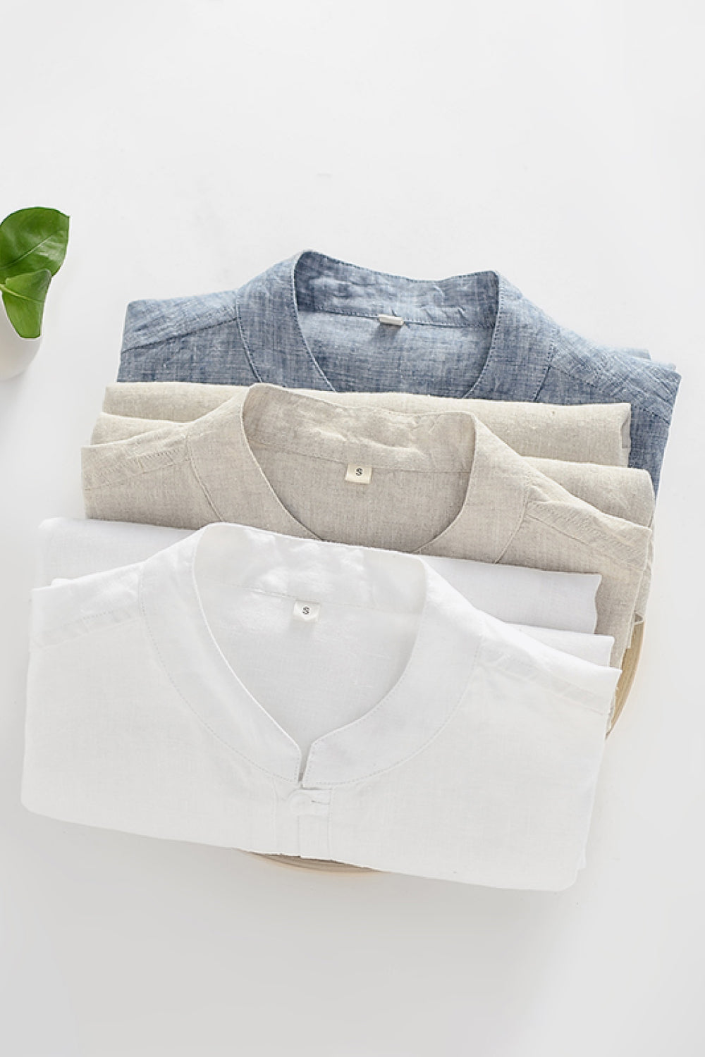 Buttoned Round Neck Short Sleeve Linen Tee