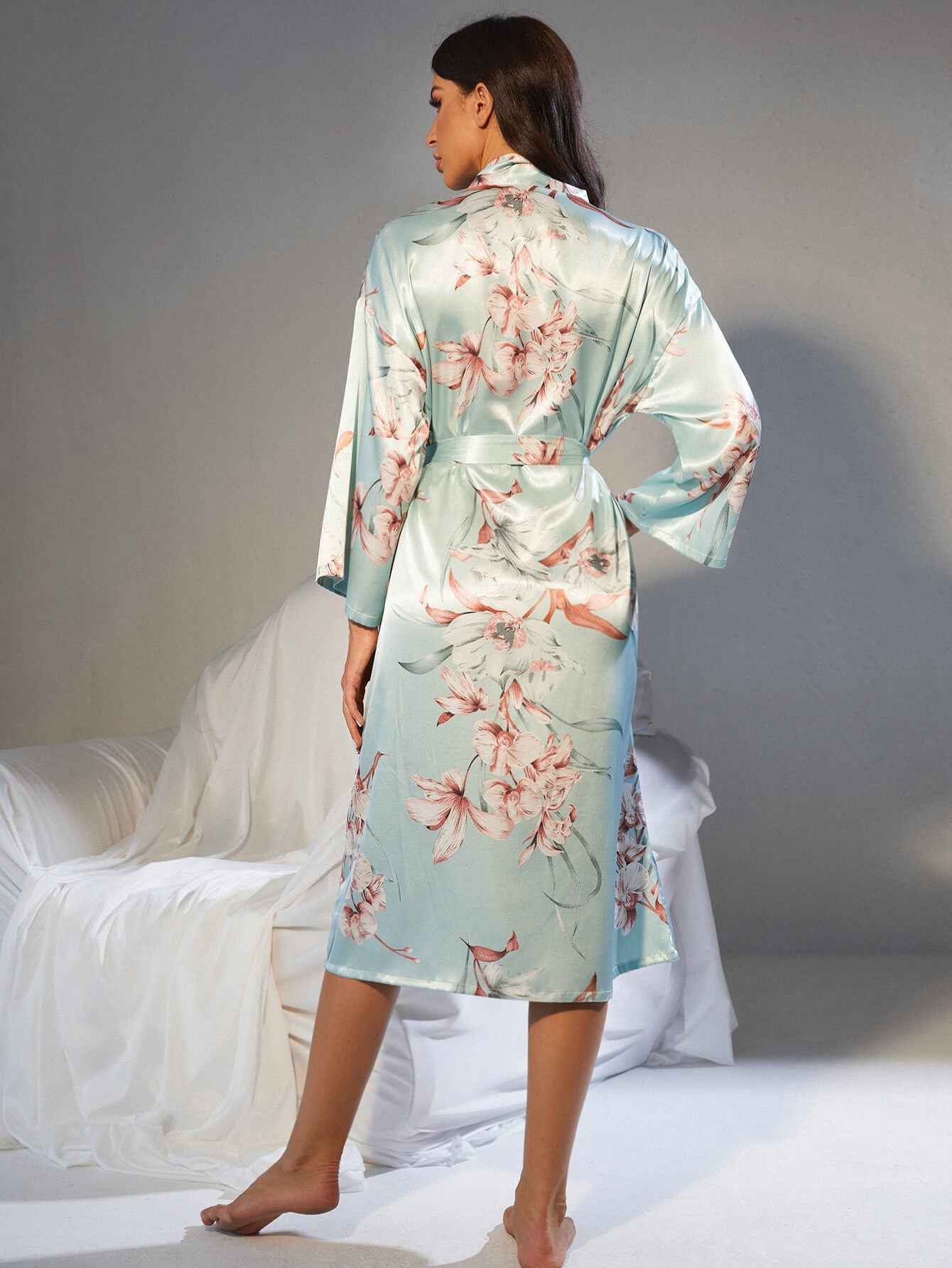 Floral Drop Shoulder Tie Waist Satin Robe