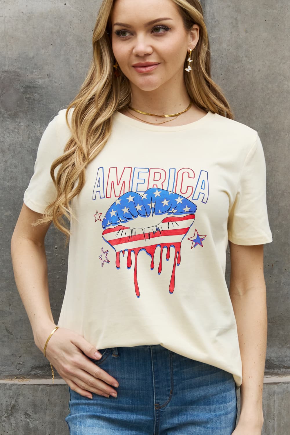 Simply Love Full Size AMERICA Star and Stripe Lip Graphic Cotton Tee