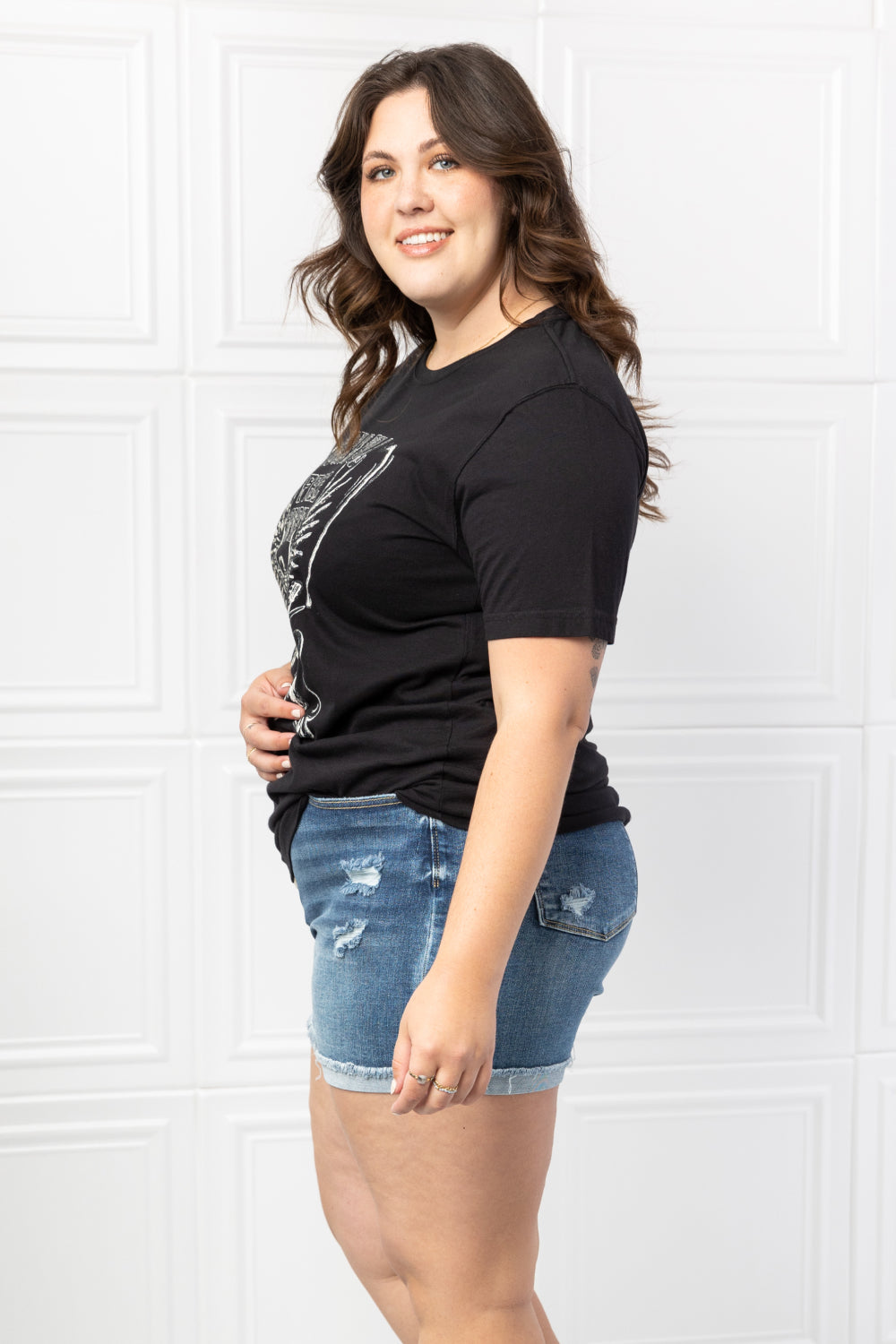 mineB Full Size Free Spirit Graphic Tee