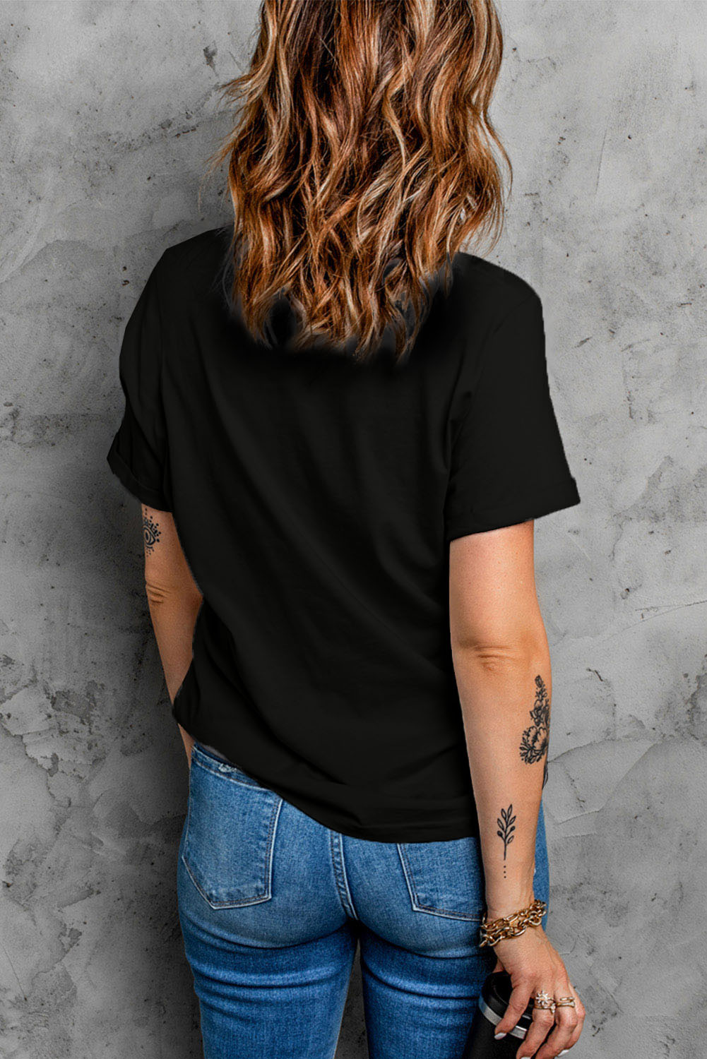 HOPPY EASTER Graphic T-Shirt