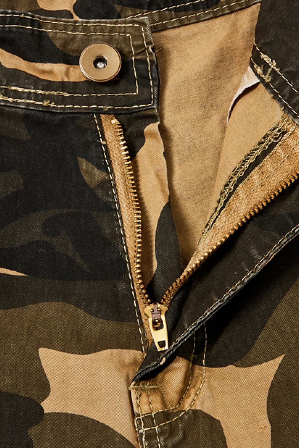 Camouflage Belted Cargo Shorts
