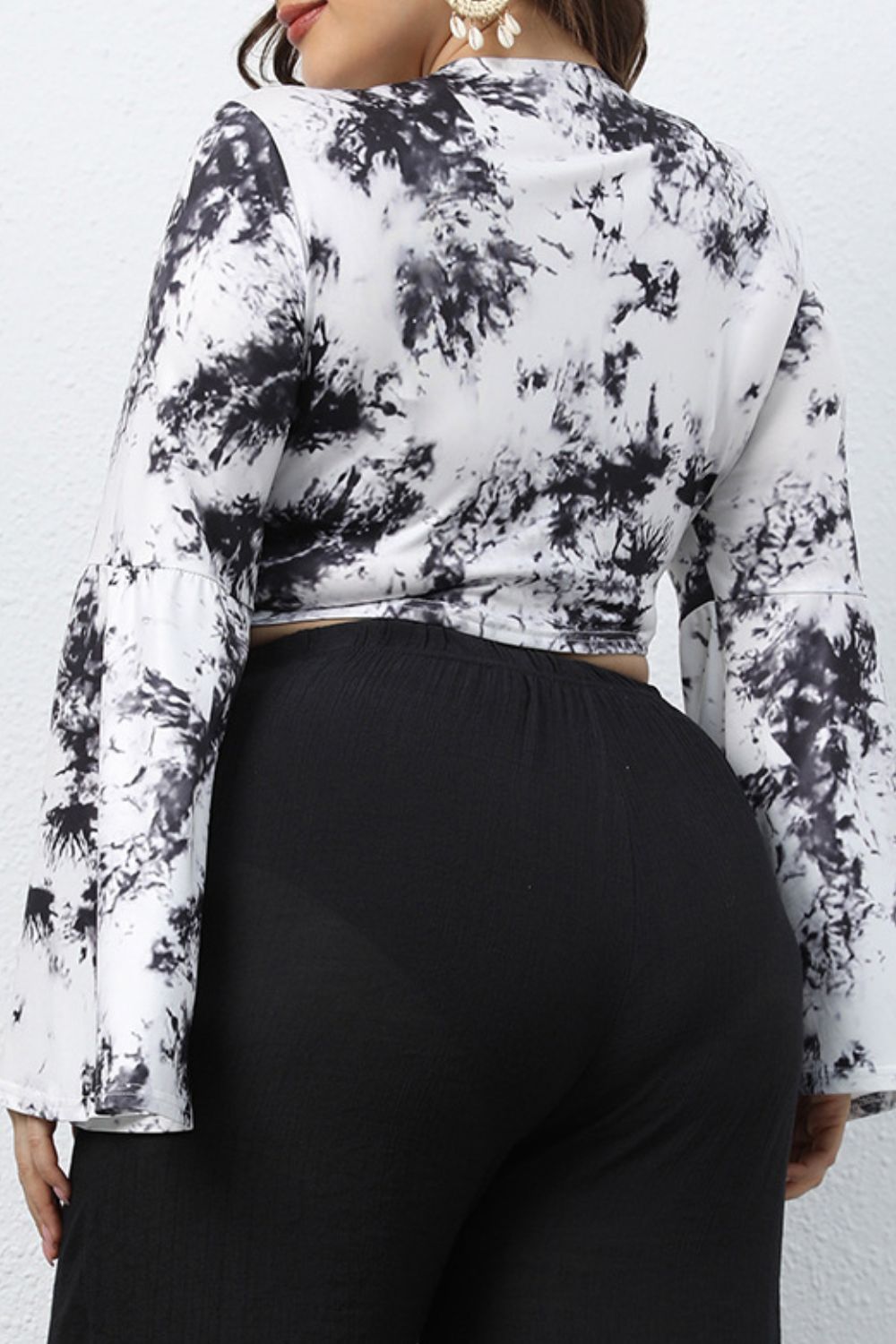 Plus Size Printed Tie Front Flare Sleeve Crop Top