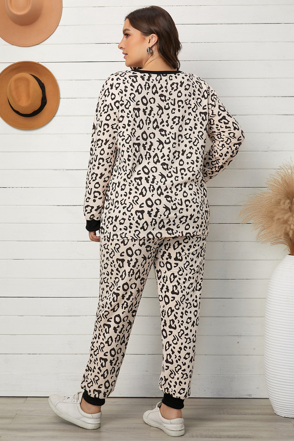 Plus Size Leopard Print Lounge Set
