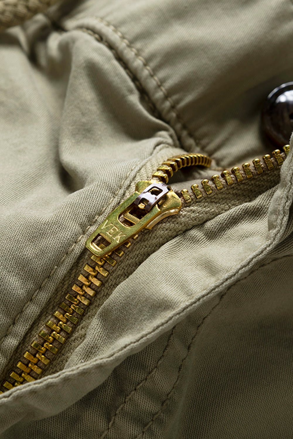 Drawstring Elastic Waist Cargo Shorts