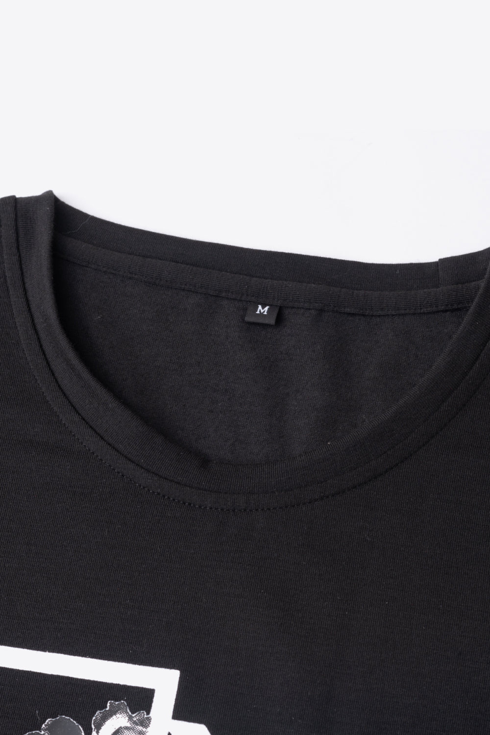 Graphic Short-Sleeve Round Neck Tee