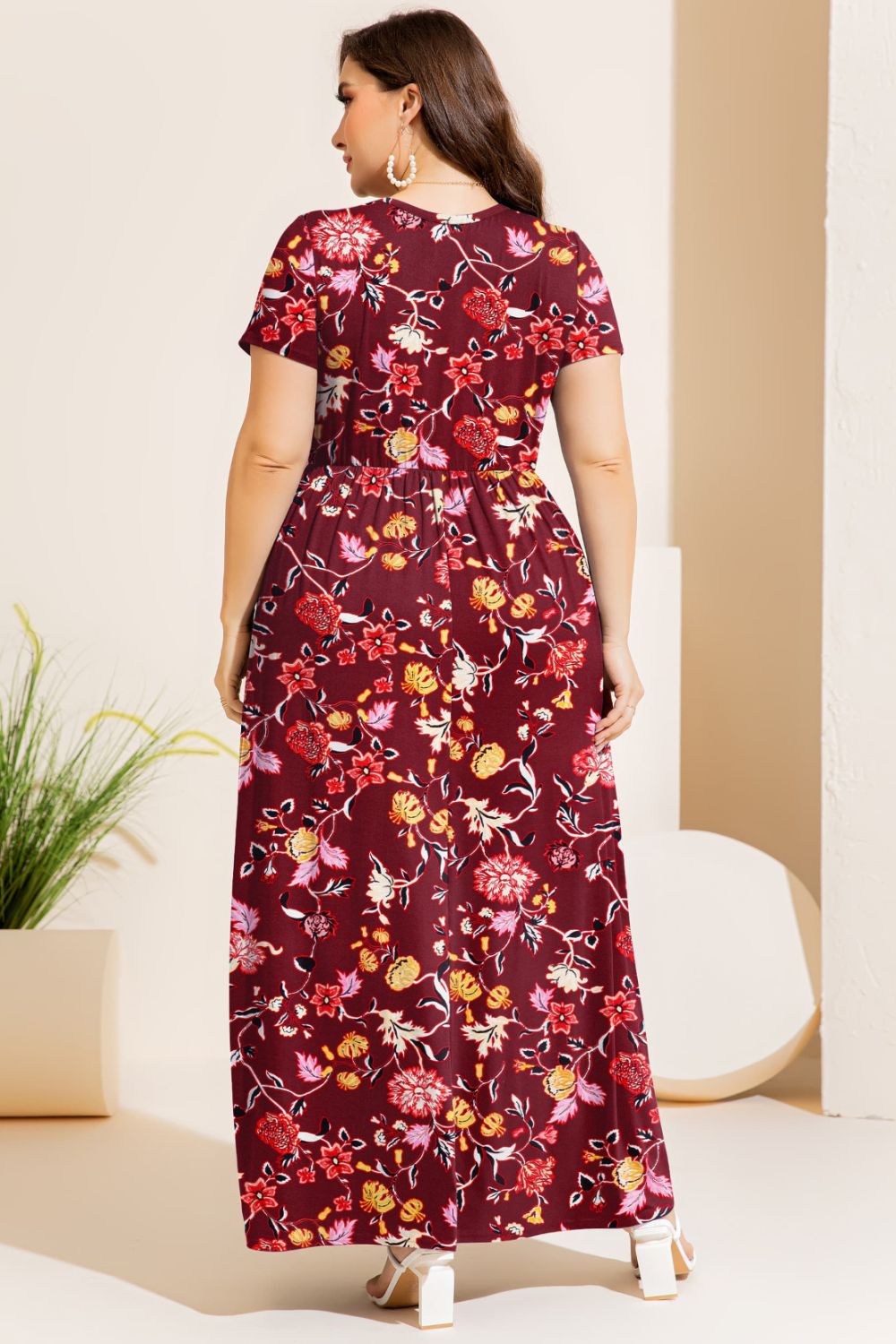 Plus Size Printed Round Neck Short Sleeve Maxi Dress
