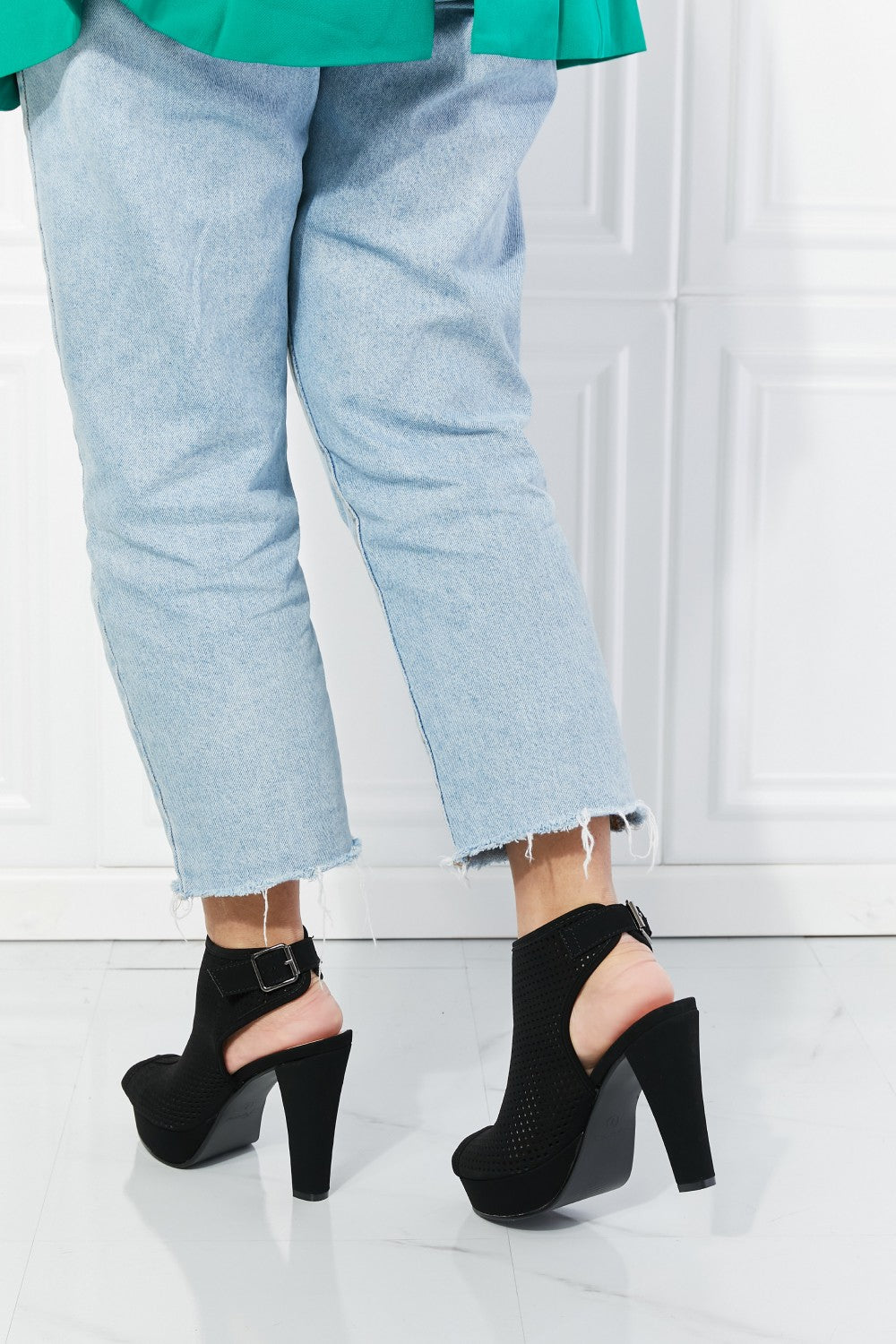 Forever Link Stand Tall Cutout Peep-Toe Heels
