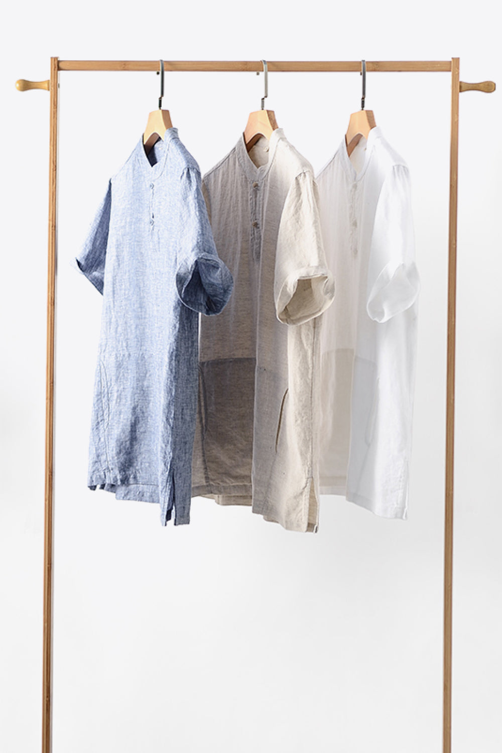 Buttoned Round Neck Short Sleeve Linen Tee