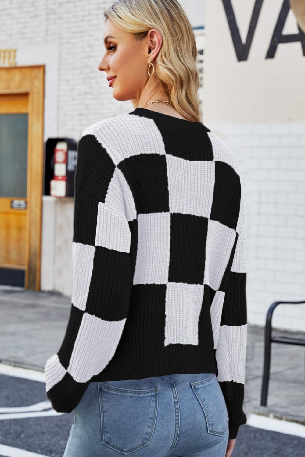 Checkered Round Neck Dropped Shoulder Knit Pullover