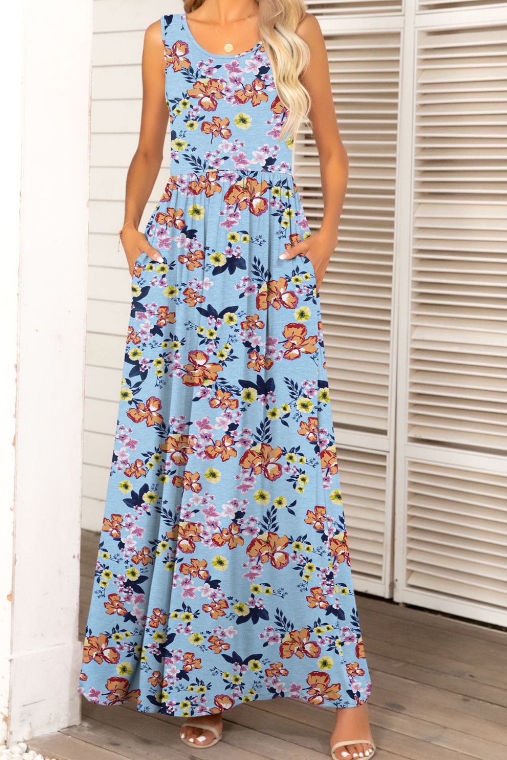 Round Neck Sleeveless Maxi Dress with Pockets