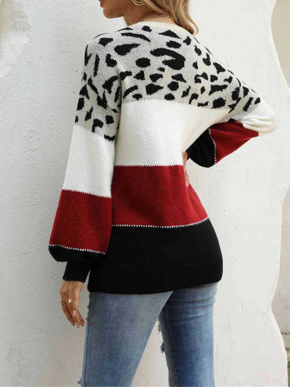 Color Block Round Neck Sweater - Deals DejaVu