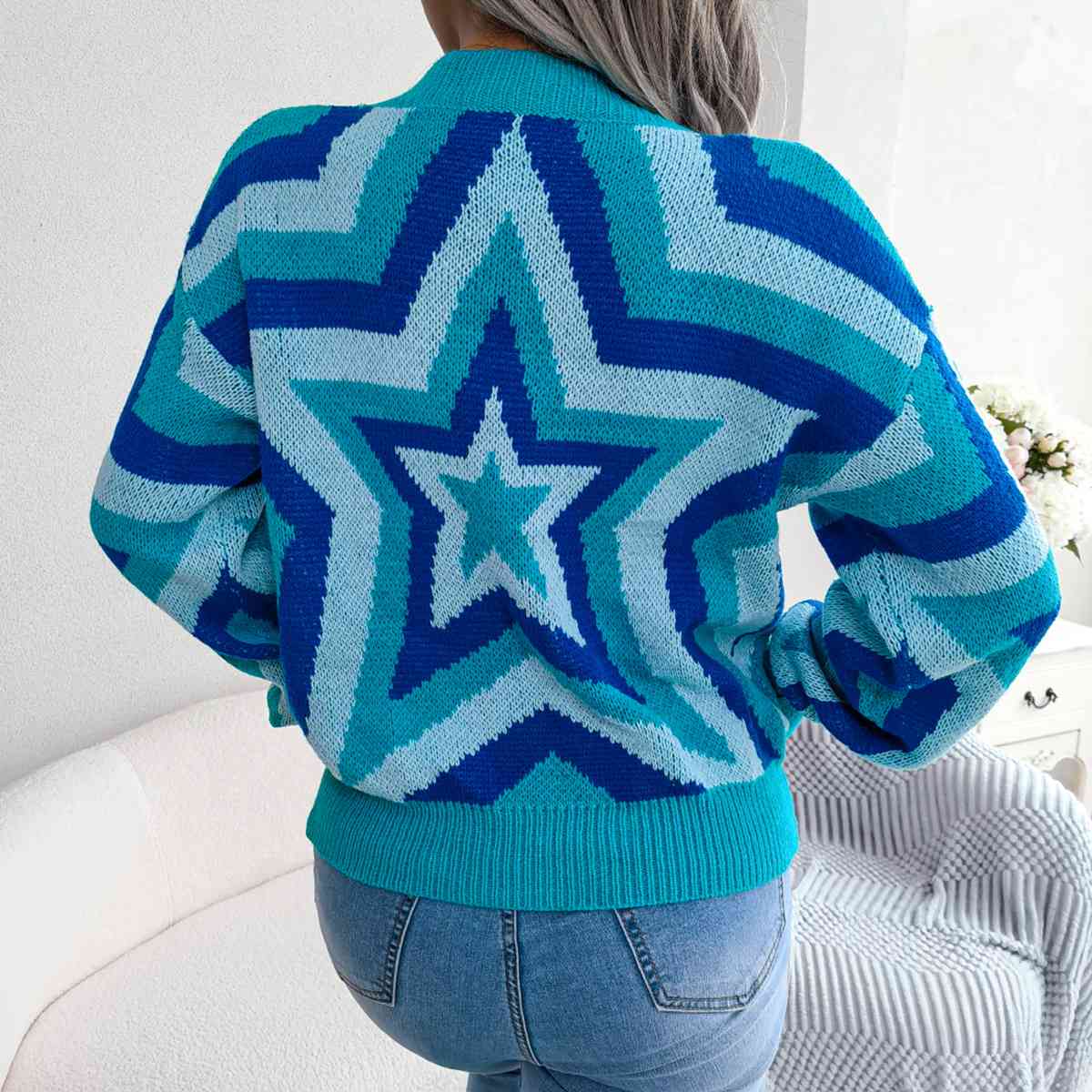 Star Round Neck Sweater - Deals DejaVu