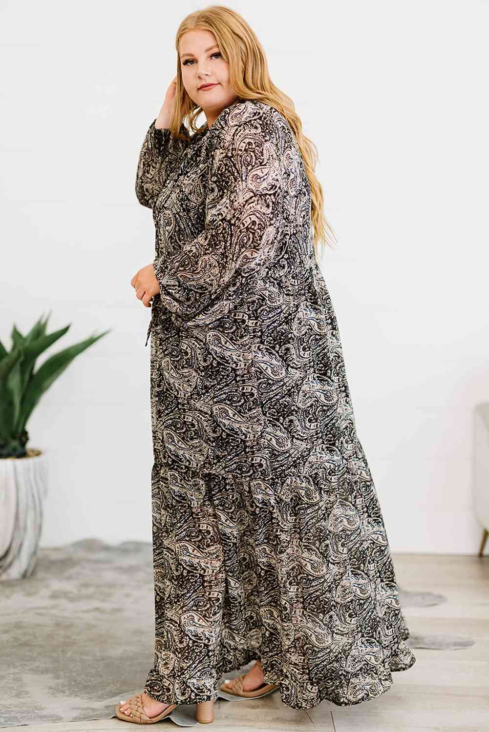 Plus Size Paisley Print Balloon Sleeve Maxi Dress (BWMT) T - Deals DejaVu