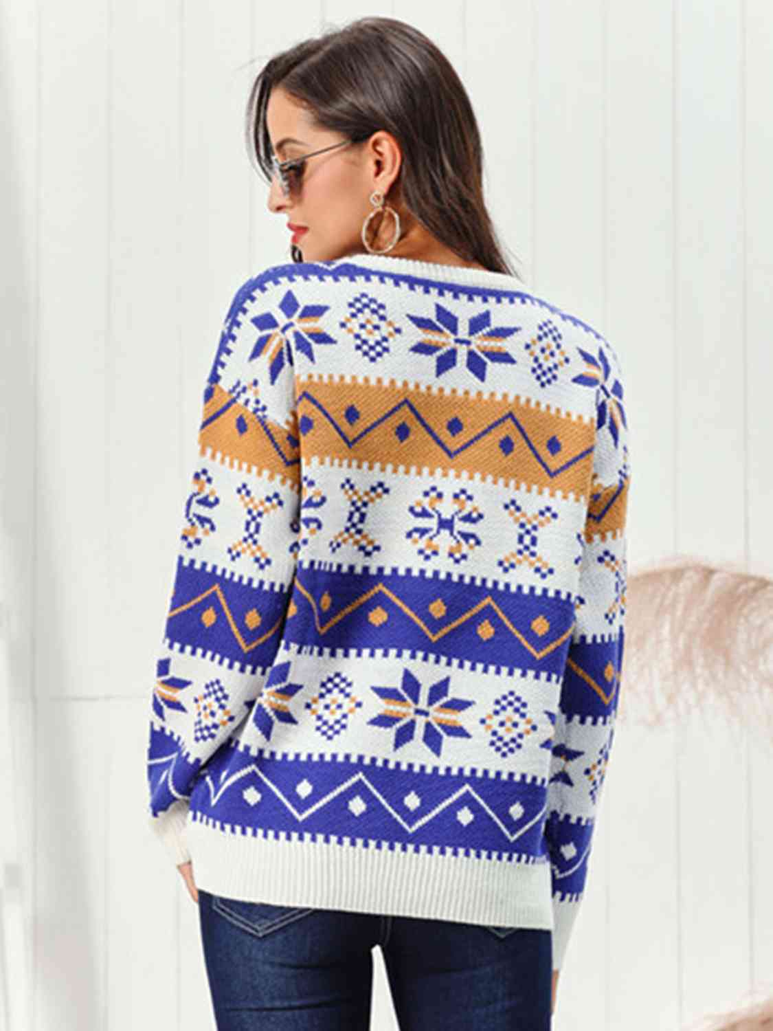 Snowflake Pattern Round Neck Sweater - Deals DejaVu