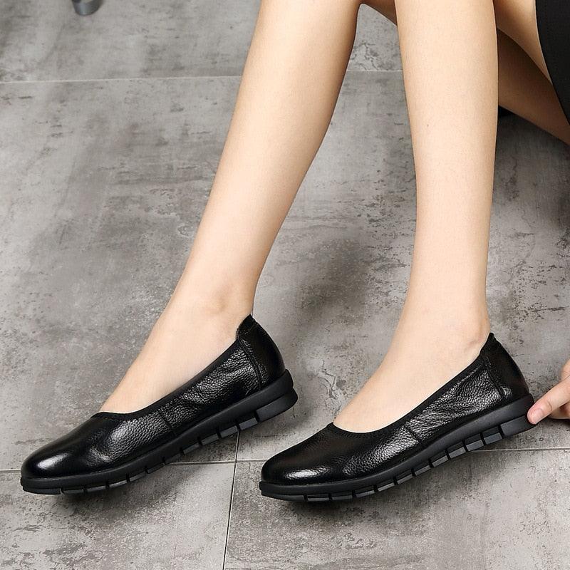 Women Mother Old Female Flats Loafers Genuine Leather Shoes - Slip On Round Toe (FS)