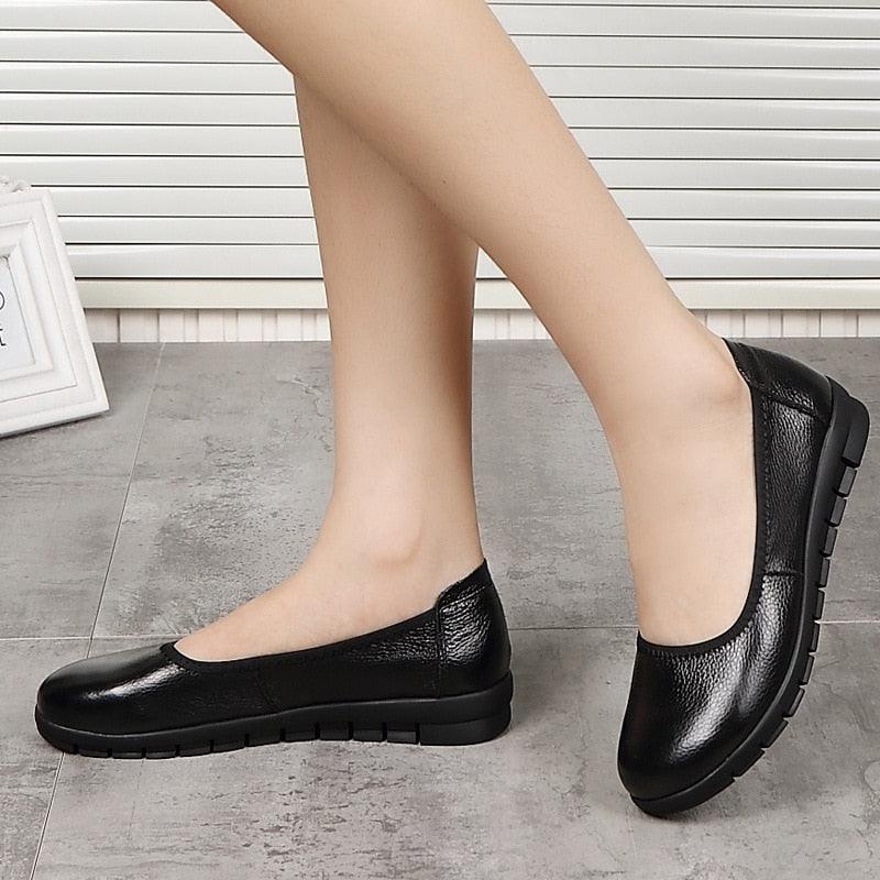 Women Mother Old Female Flats Loafers Genuine Leather Shoes - Slip On Round Toe (FS)